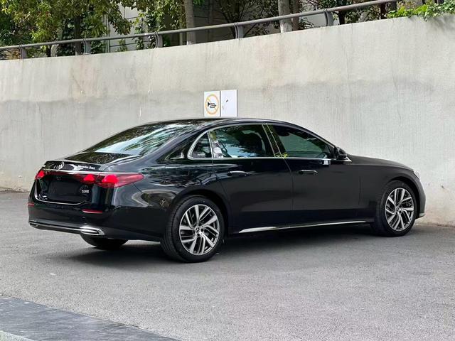 Mercedes-Benz Mercedes-Benz E-Class