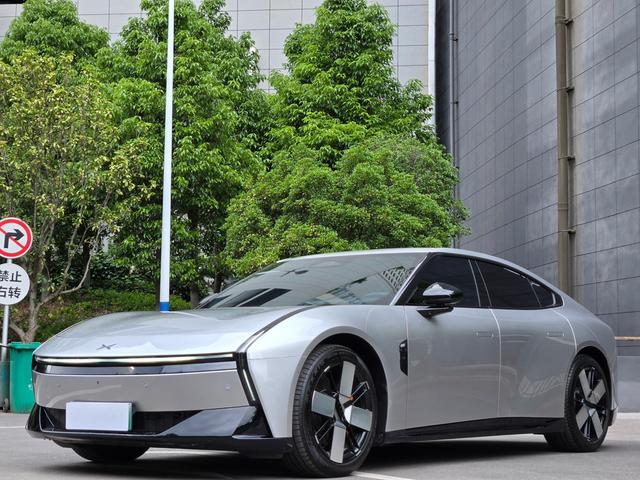 XPeng XPeng P7