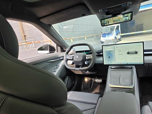 XPeng XPeng P7