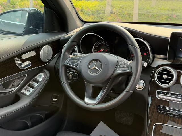 Mercedes-Benz Mercedes-Benz GLC