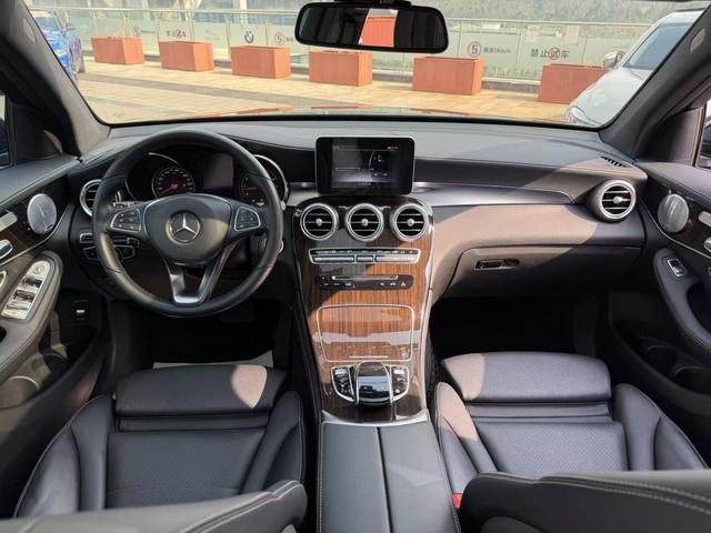 Mercedes-Benz Mercedes-Benz GLC