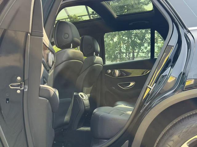 Mercedes-Benz Mercedes-Benz GLC