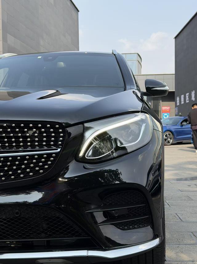 Mercedes-Benz Mercedes-Benz GLC