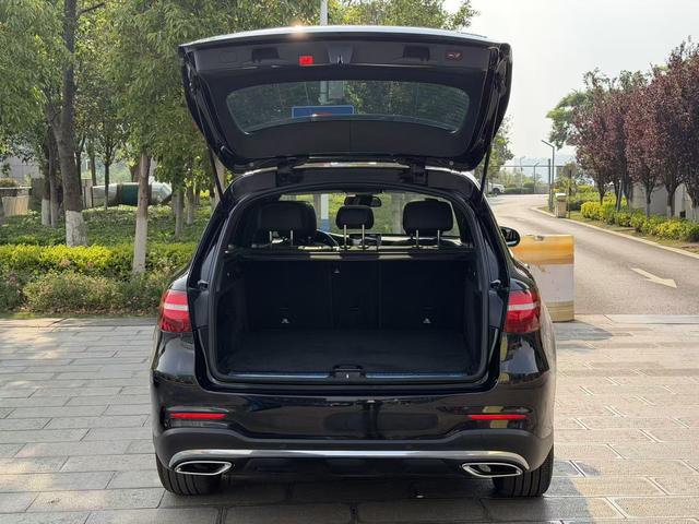 Mercedes-Benz Mercedes-Benz GLC