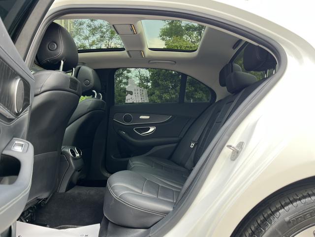 Mercedes-Benz Mercedes-Benz C-Class
