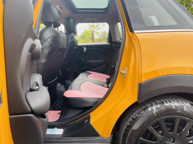 MINI MINI