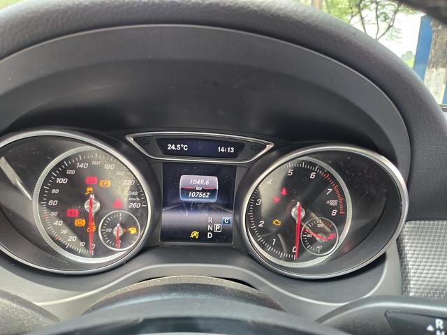 Mercedes-Benz Mercedes-Benz GLA