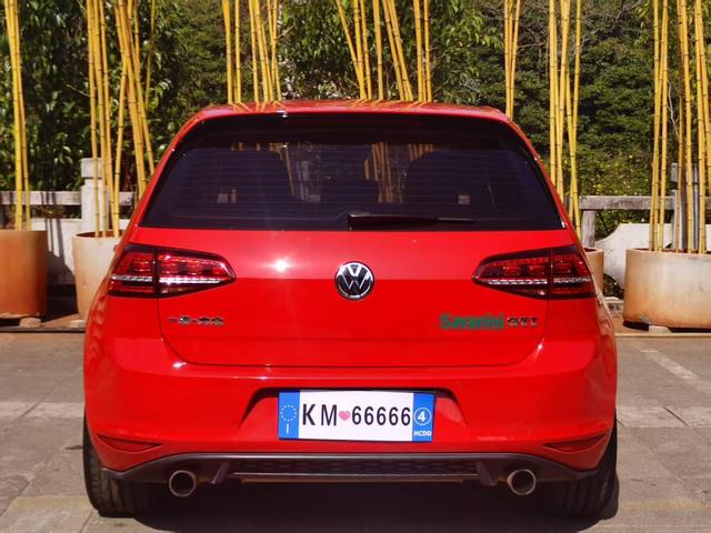 Volkswagen Golf GTI