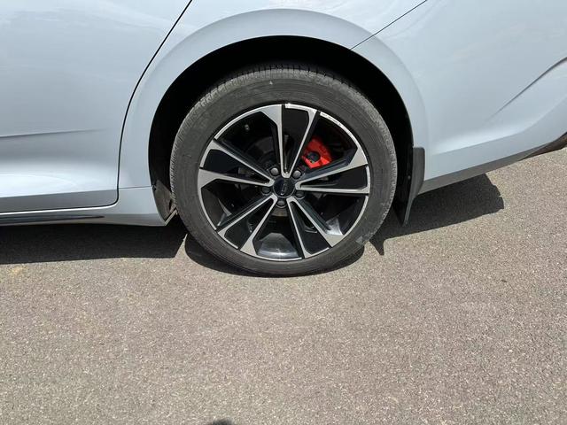 Geely Xingrui