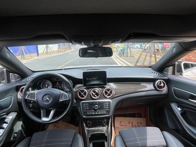 Mercedes-Benz Mercedes-Benz CLA (Import)