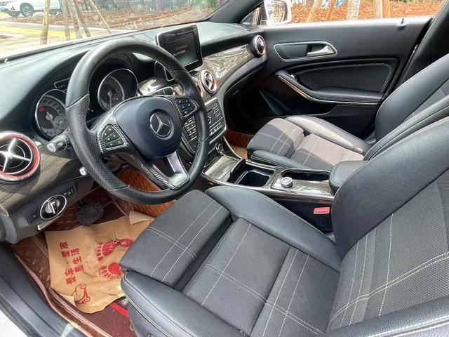 Mercedes-Benz Mercedes-Benz CLA (Import)