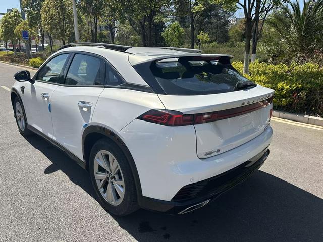 Besturn Bestune B70S