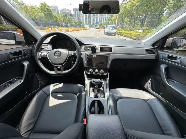 Volkswagen Santana