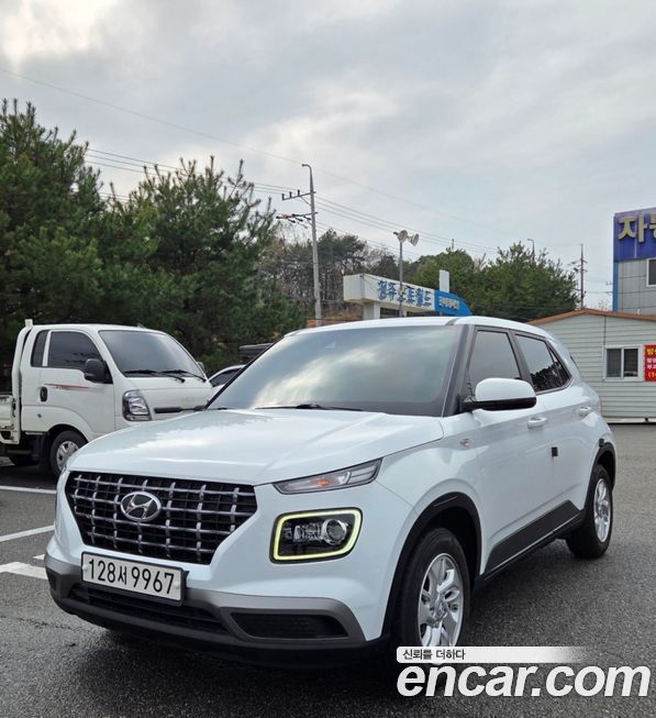Hyundai Venue