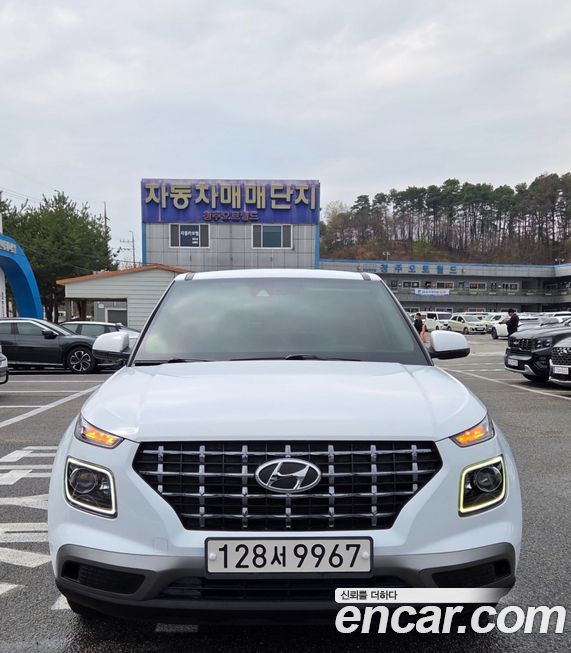 Hyundai Venue