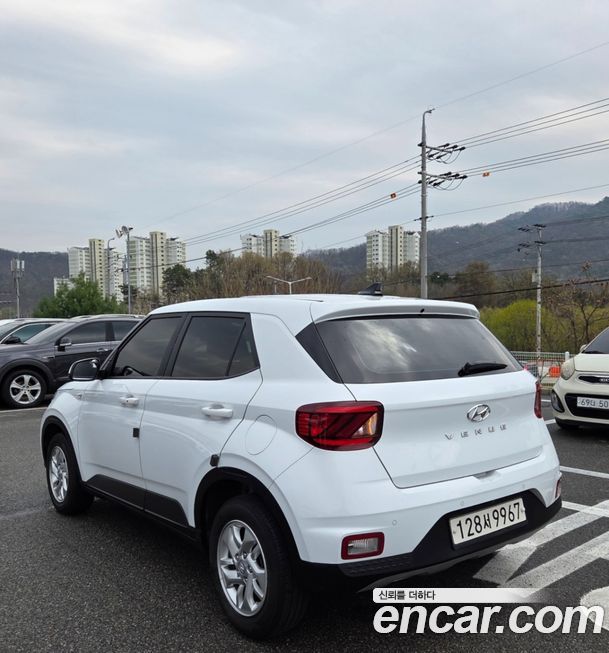 Hyundai Venue
