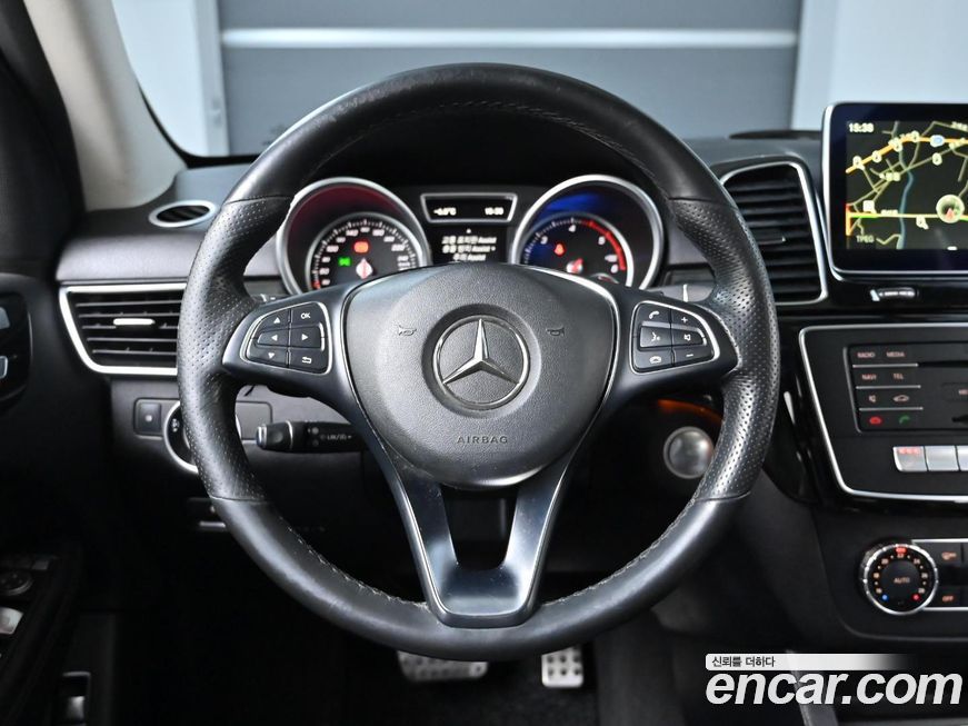 Mercedes-Benz GLE-Class
