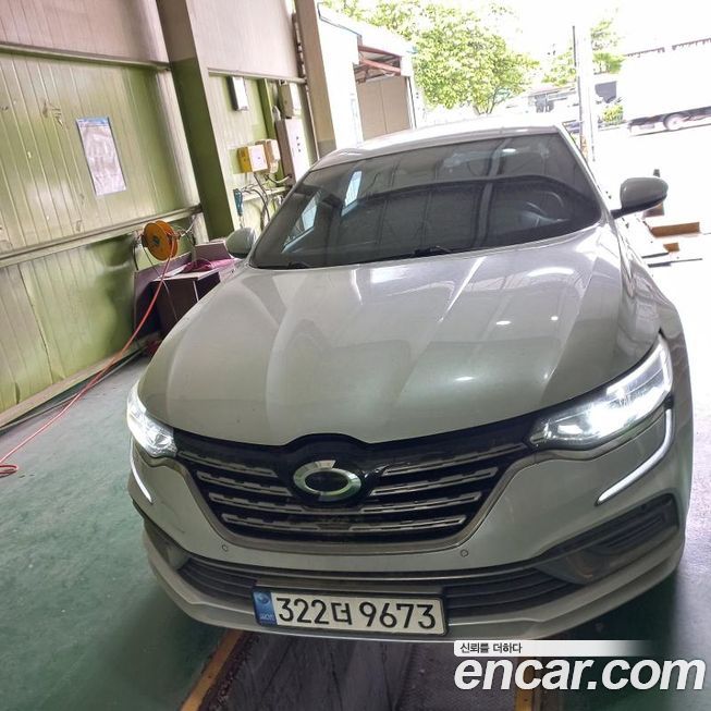 Renault SM6