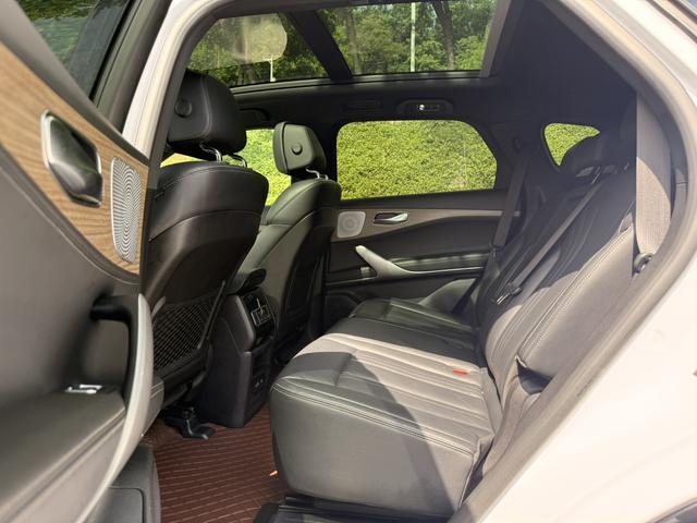 Denza Denza X PHEV