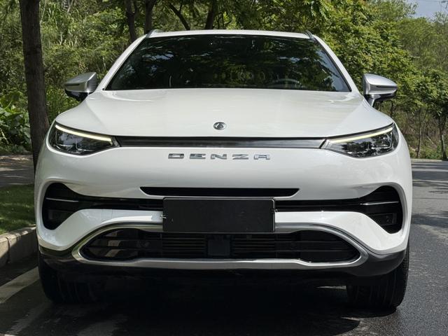 Denza Denza X PHEV