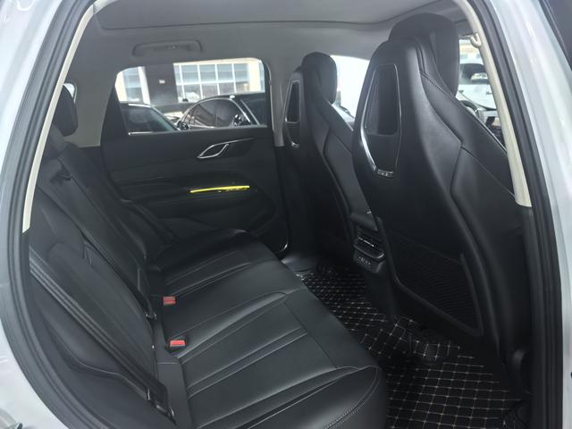 Hongqi Hongqi HS3