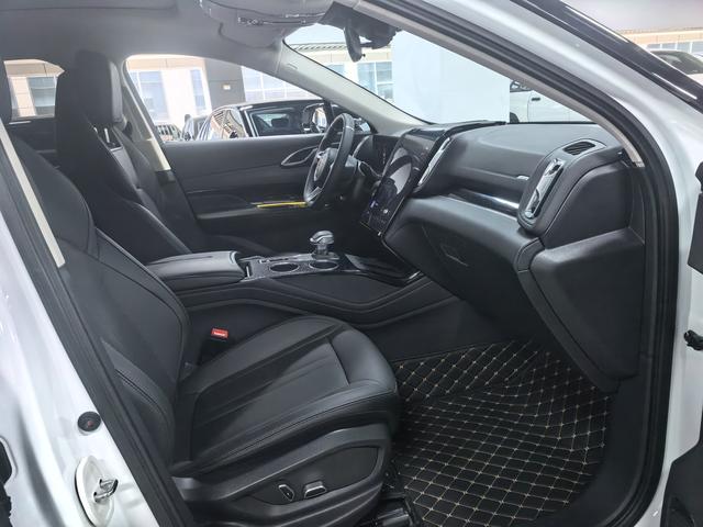 Hongqi Hongqi HS3