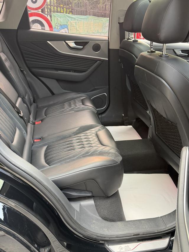Hongqi Hongqi HS5