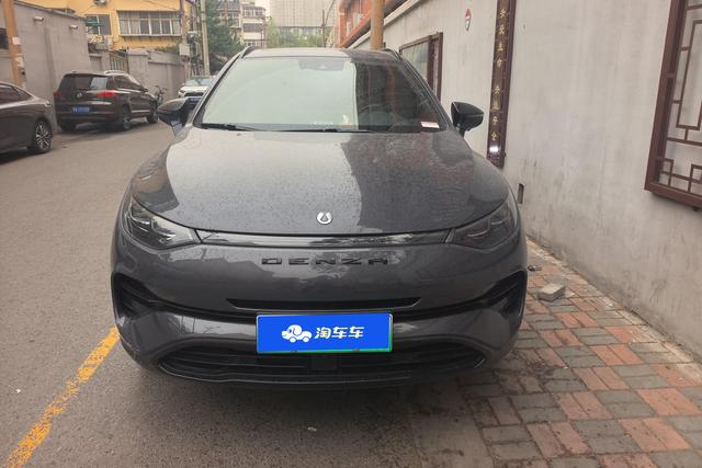 Denza Denza X PHEV