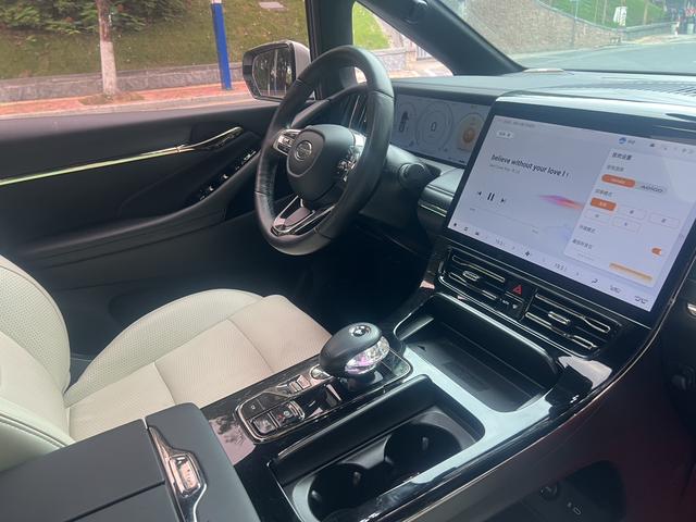 GAC Trumpchi Trumpchi M8