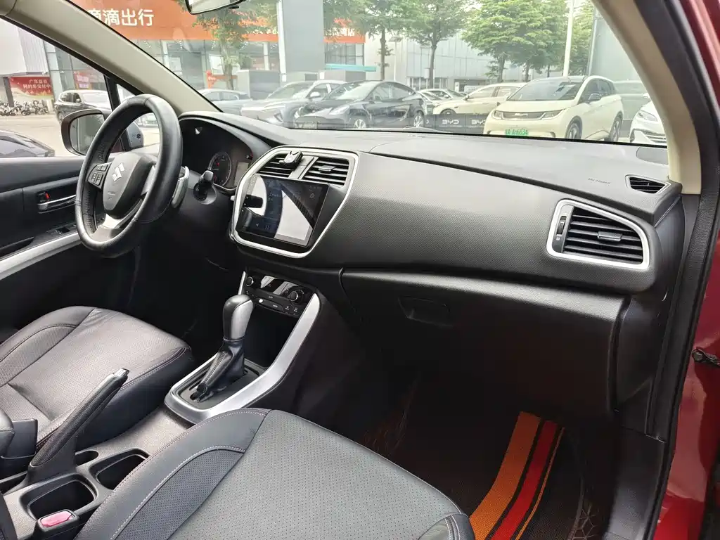 Suzuki S-Cross
