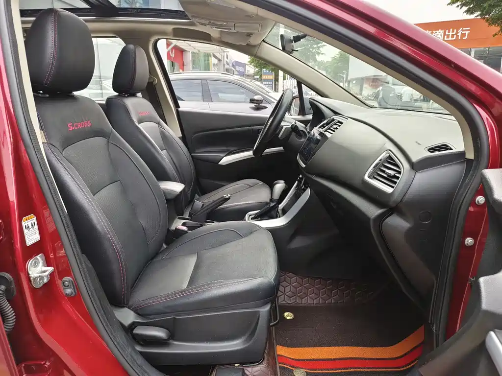 Suzuki S-Cross