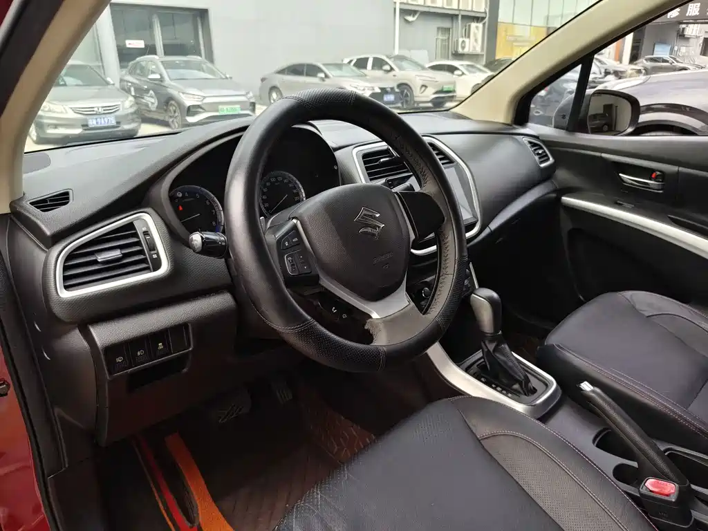 Suzuki S-Cross