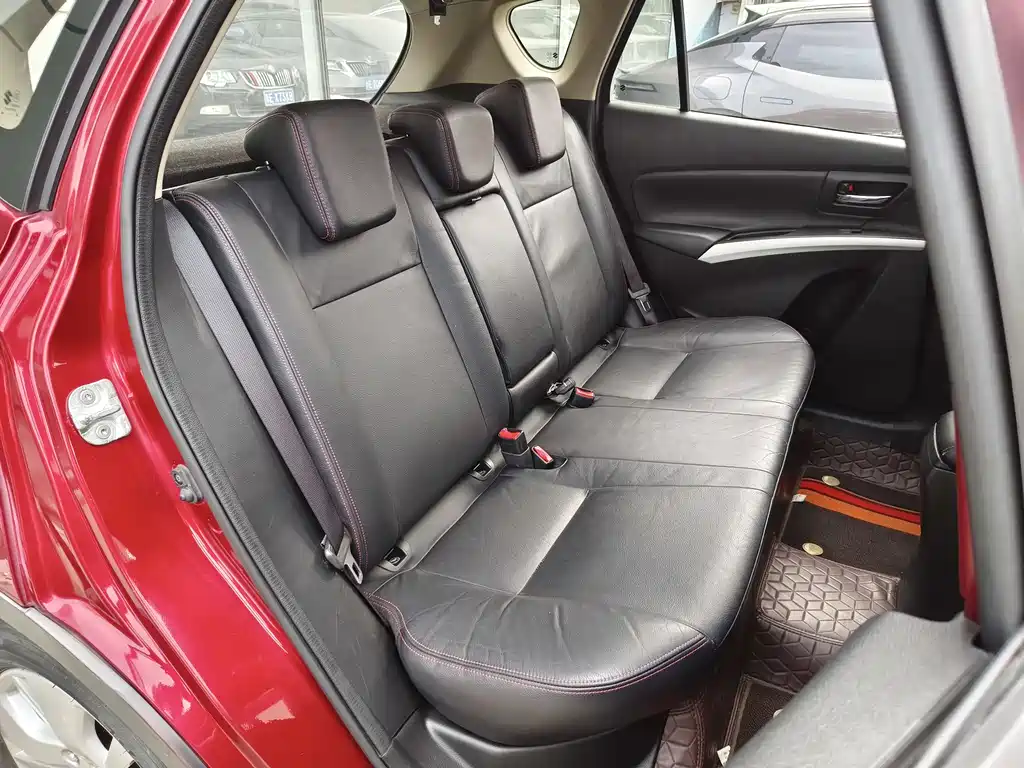 Suzuki S-Cross