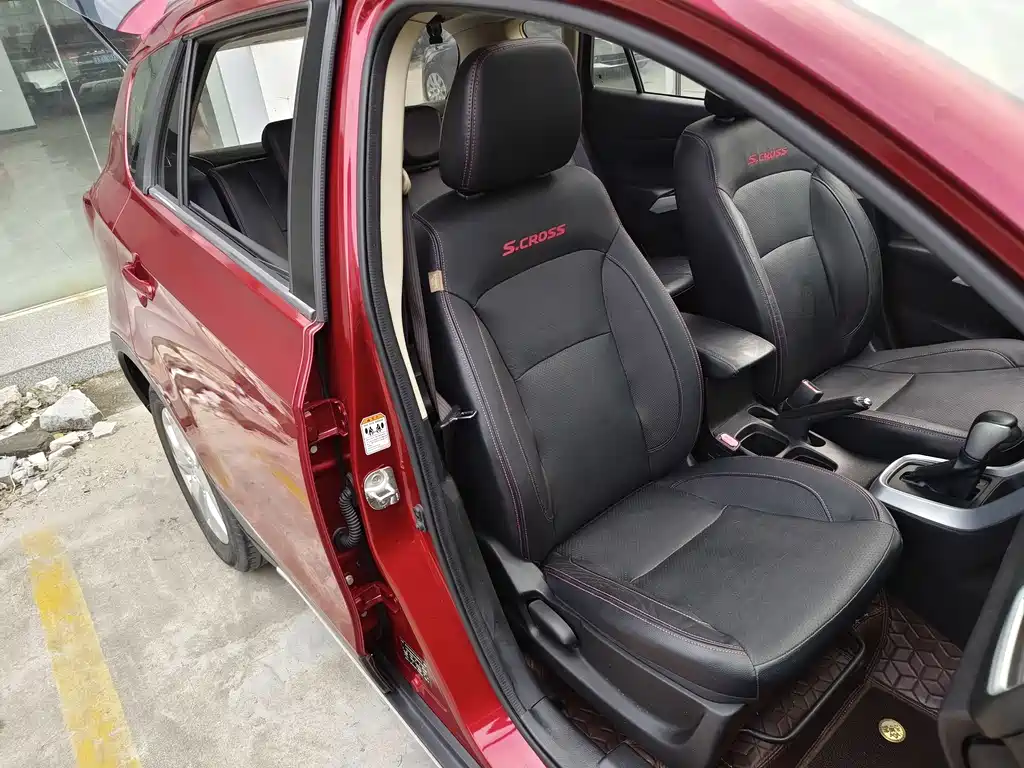 Suzuki S-Cross