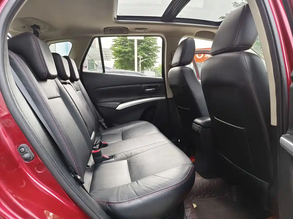 Suzuki S-Cross