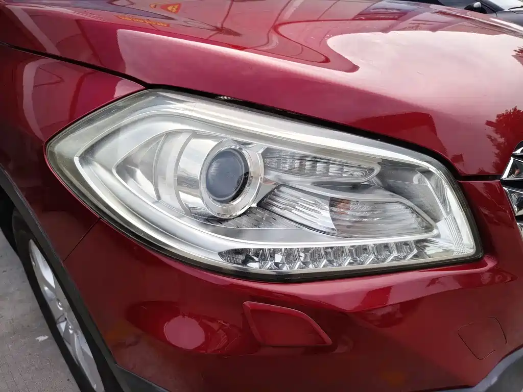 Suzuki S-Cross