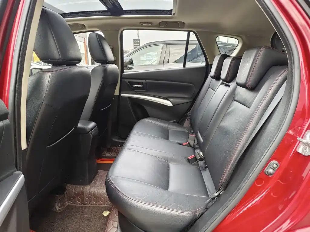 Suzuki S-Cross