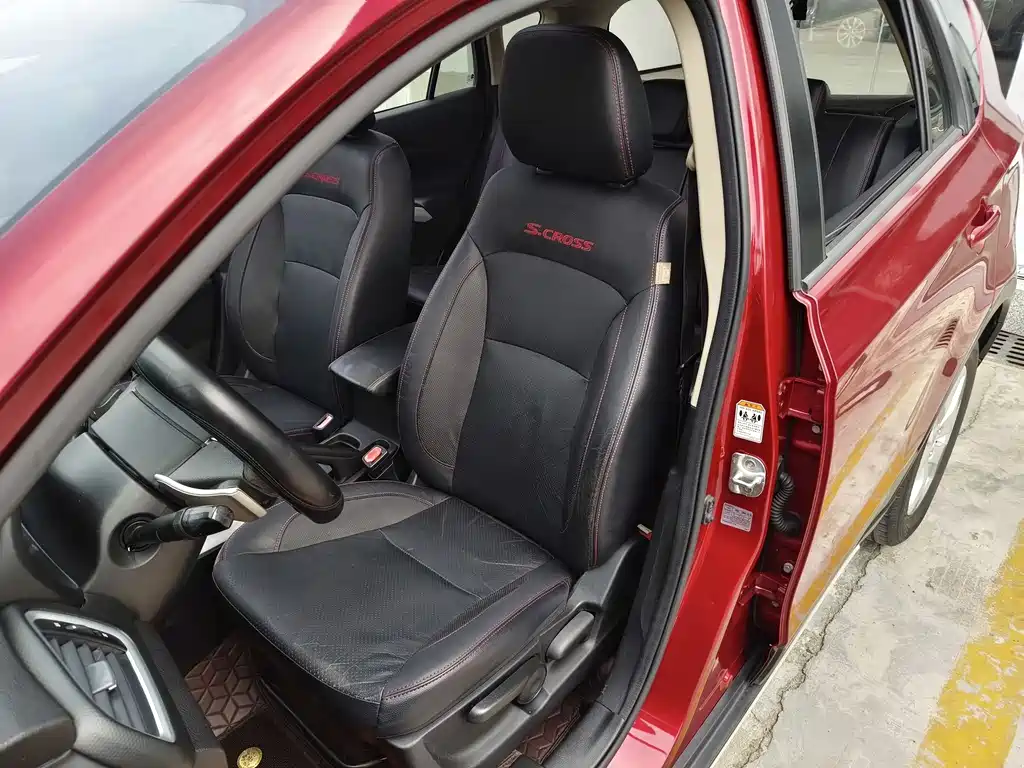 Suzuki S-Cross