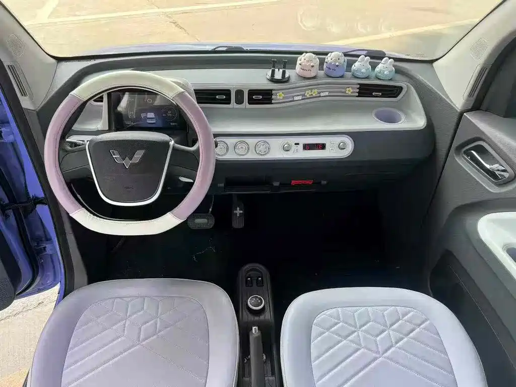 Wuling MINIEV