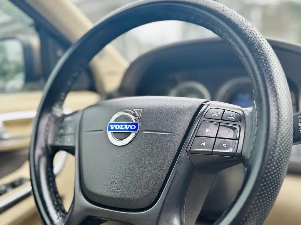 Volvo XC60 (Import)