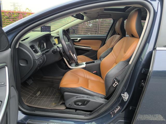 Volvo Volvo V60