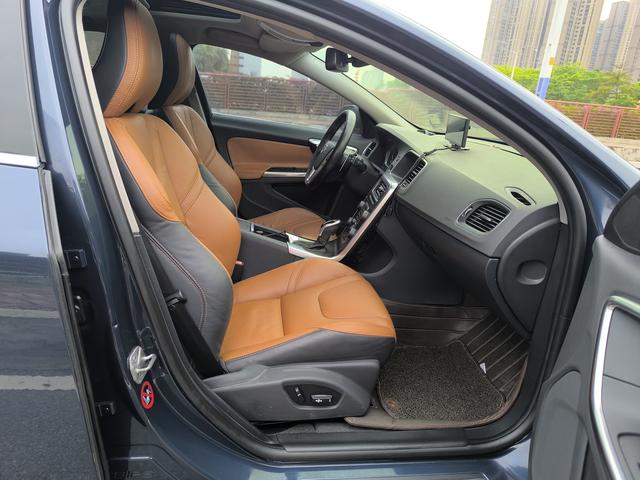 Volvo Volvo V60