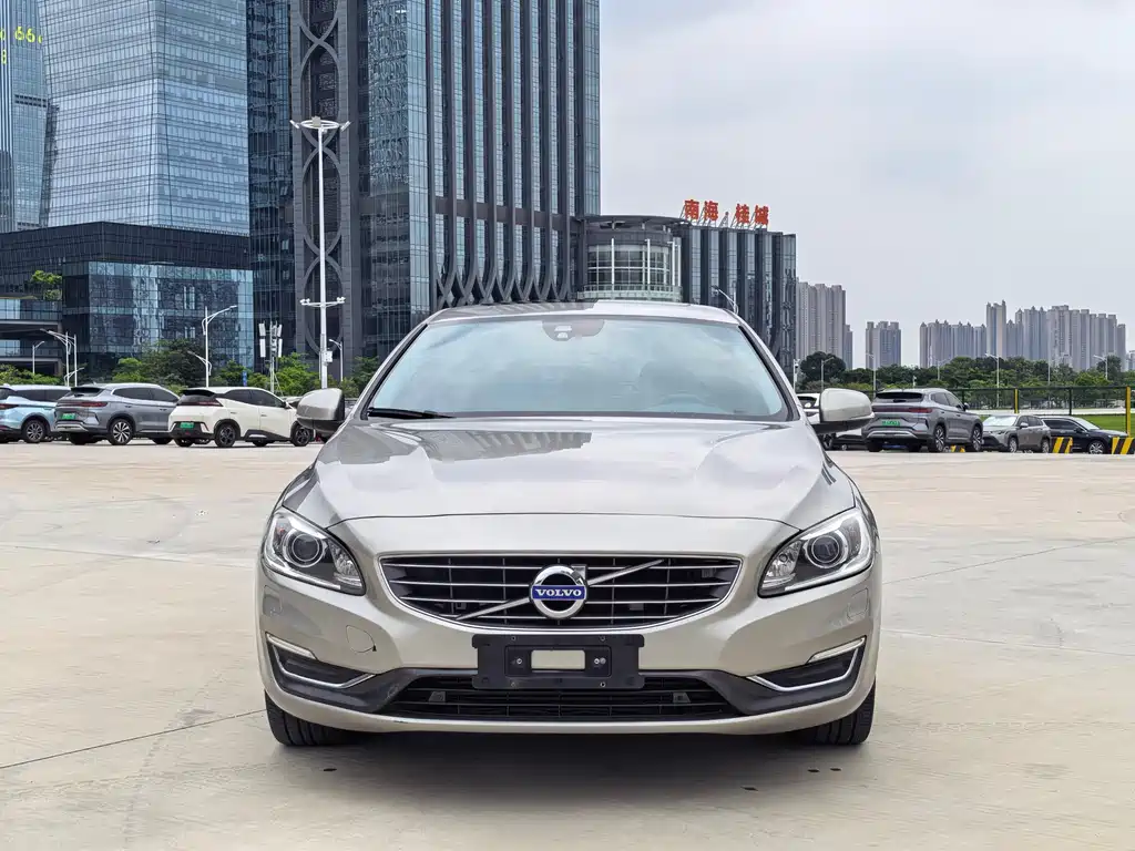 Volvo S60