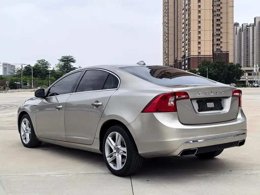 Volvo S60