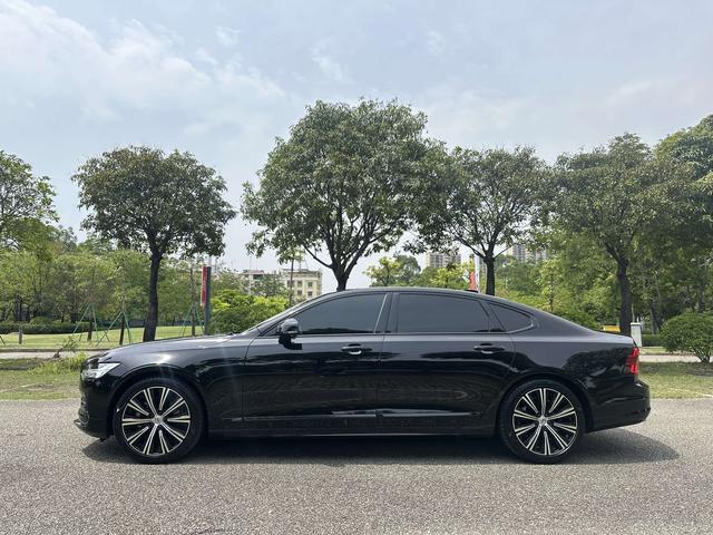 Volvo Volvo S90
