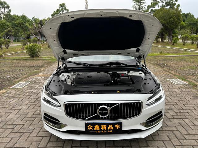 Volvo Volvo S90