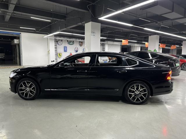 Volvo Volvo S90