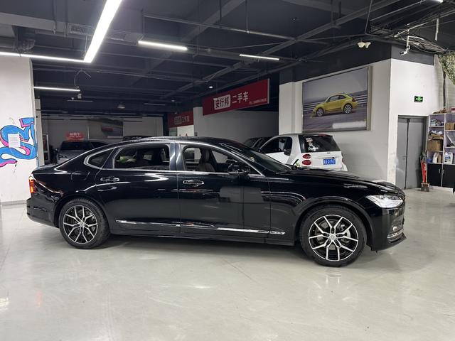 Volvo Volvo S90