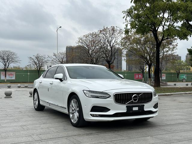 Volvo Volvo S90