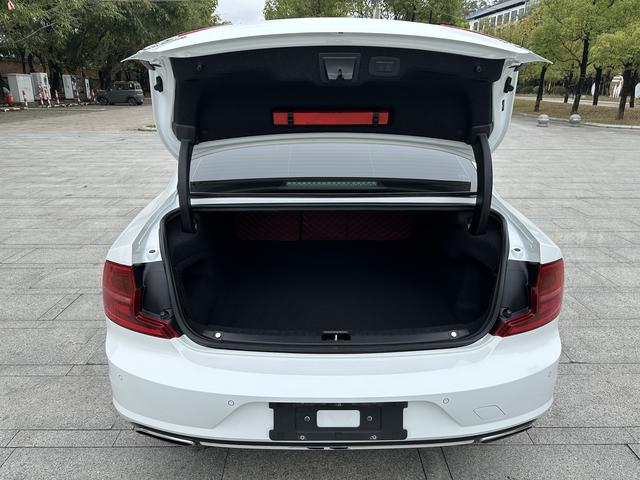 Volvo Volvo S90